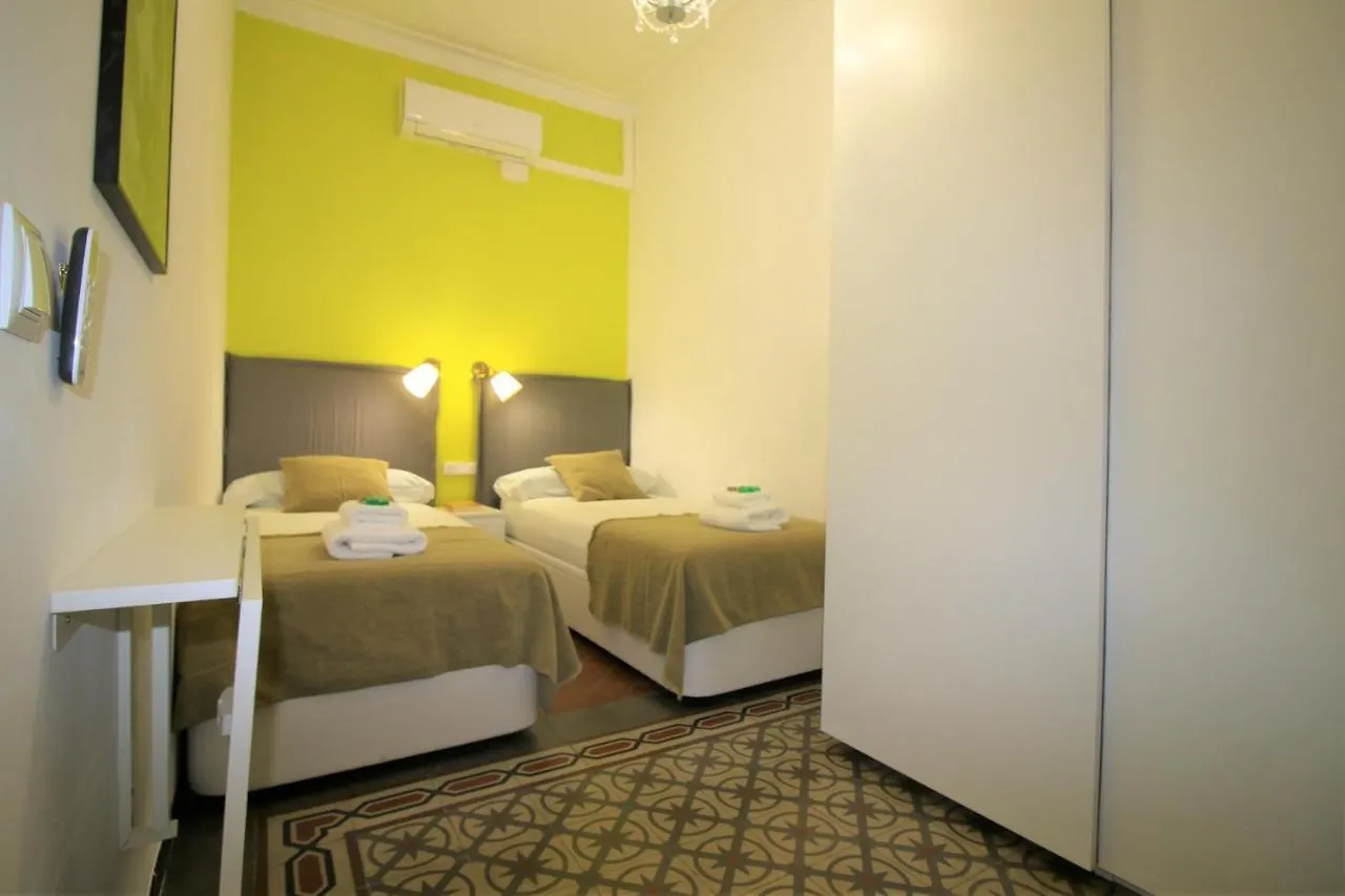 Apartment Ideal For Seasons In Barcelona