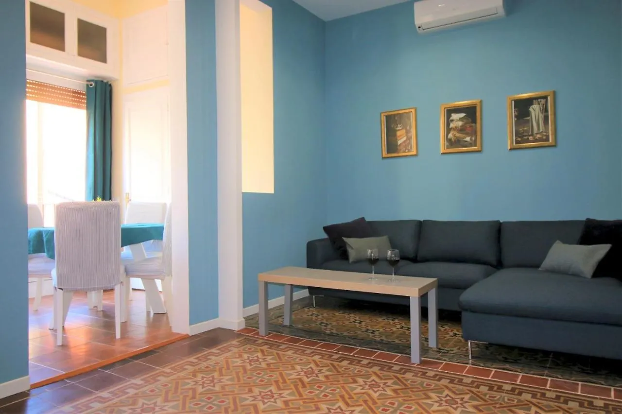 Apartment Ideal For Seasons In Barcelona Spain