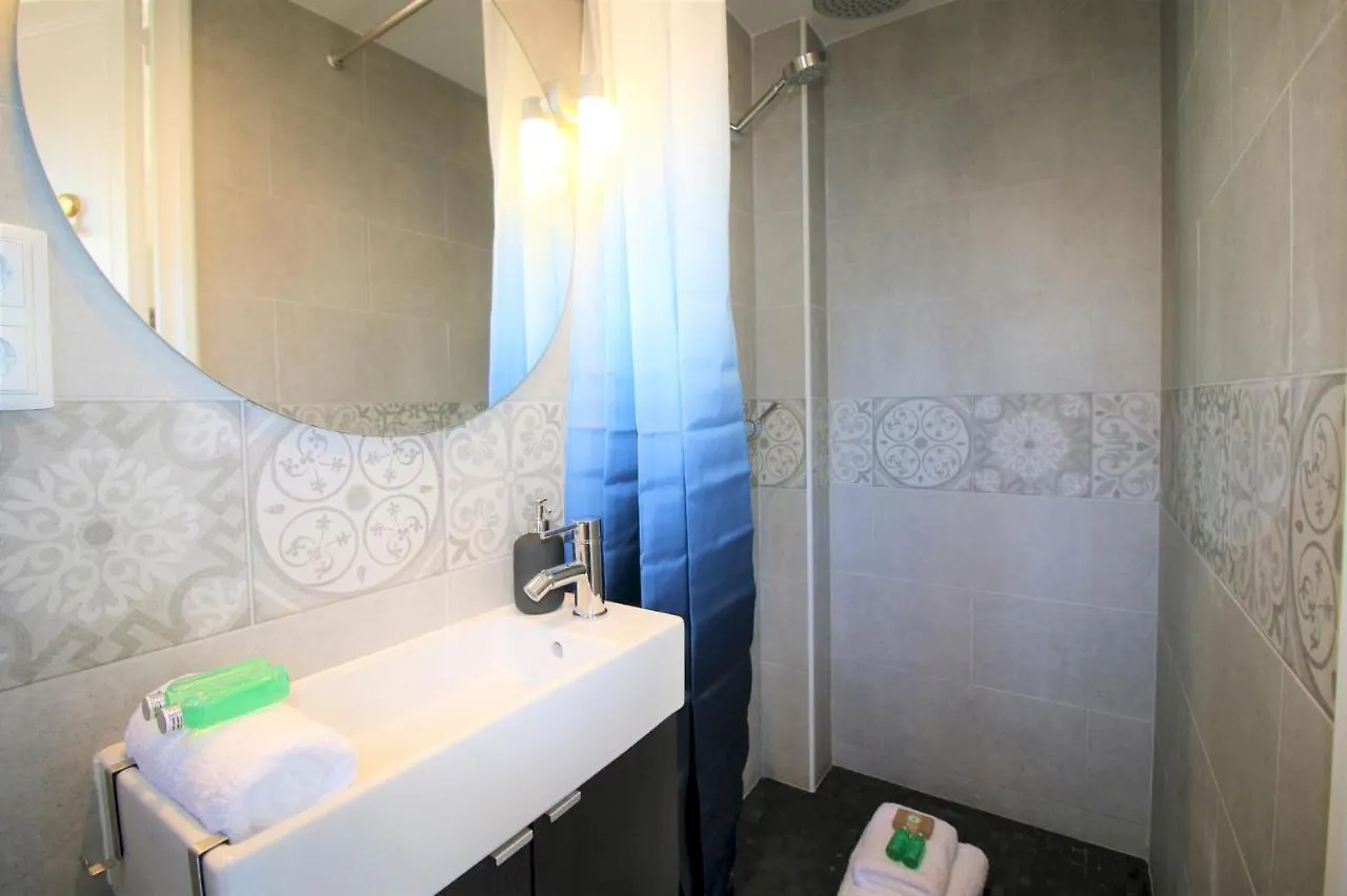 Apartment Ideal For Seasons In Barcelona Spain