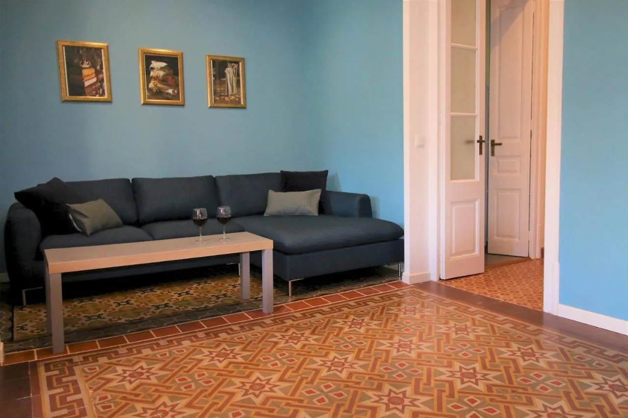 Apartment Ideal For Seasons In Barcelona Spain