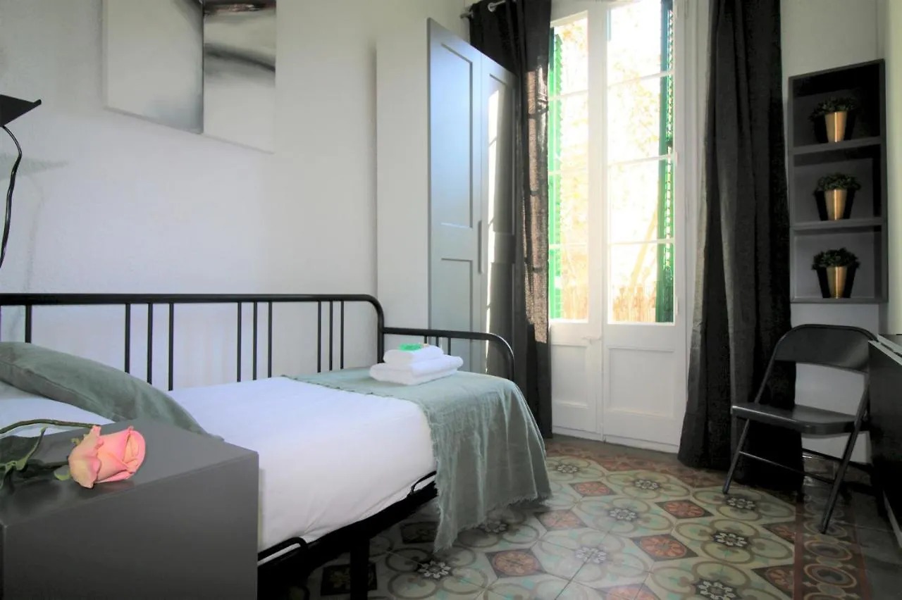 Apartment Ideal For Seasons In Barcelona