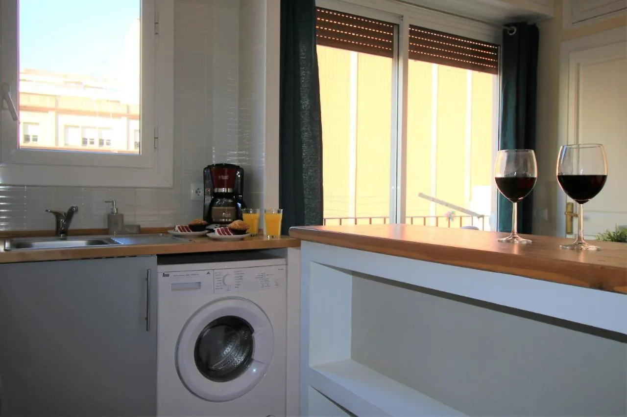 Apartment Ideal For Seasons In Barcelona