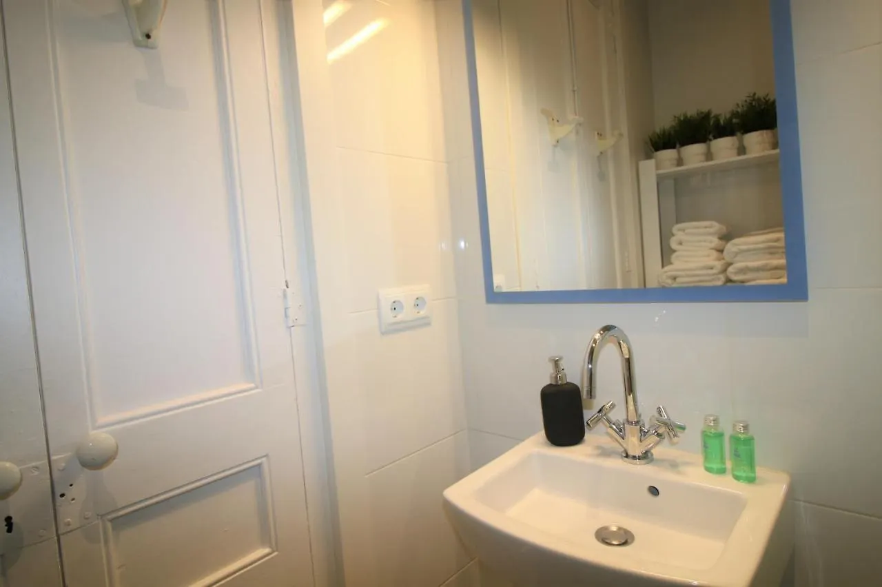 Apartment Ideal For Seasons In Barcelona
